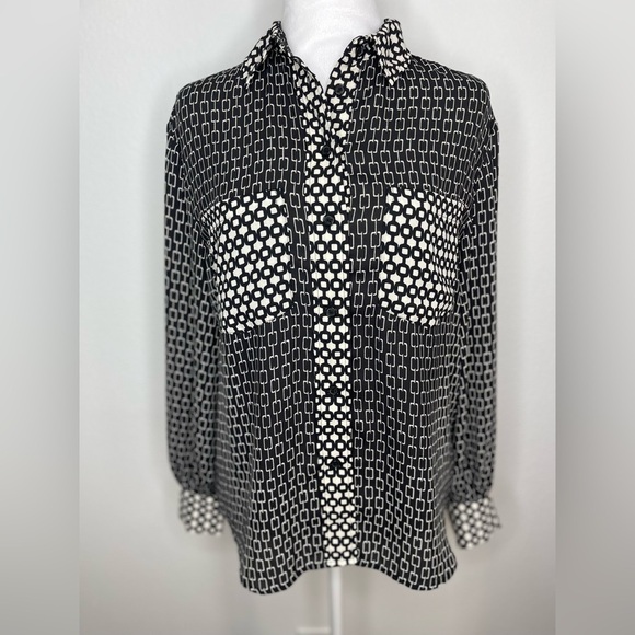 Who What Wear Black White Geometric Pattern Long Sleeve
Button Up Blouse XS - Picture 4 of 14